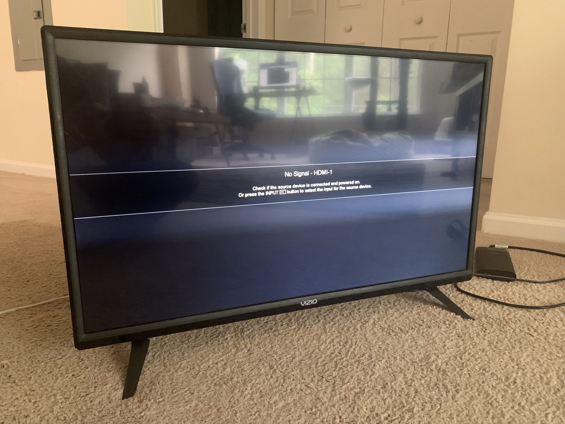VIZIO 32” HDTV