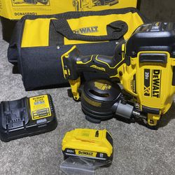 DEWALT 20V Max 15°  Cordless Roofing Nailer Kit 