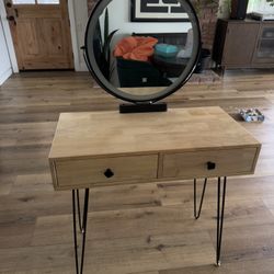 Make Up vanity