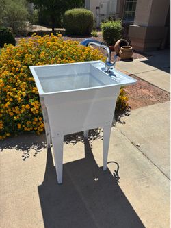 Garage / Laundry Sink