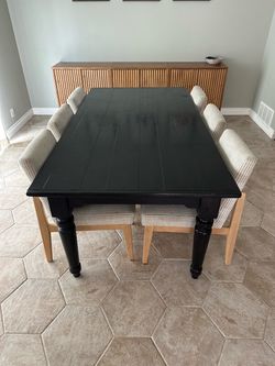 Pottery Barn dining table