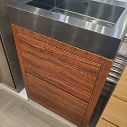 24" Freestanding Bathroom Vanity 