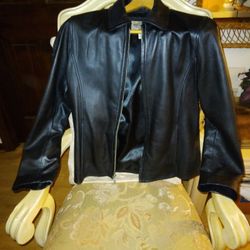Black Leather Lambskin Ladies Medium Jacket $30 -Ship $7