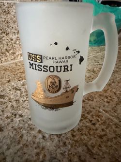 USS Missouri BB‑63 Pearl Harbor Hawaii Frosted Glass Souvenir Mug – Gold Ship Design