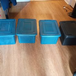 4 Storage Containers H11xW17xD14 Very Good Condition 