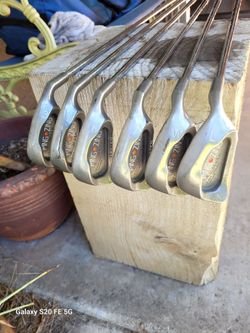 Ping Zing Irons 3, 4, 6, 7, W and L great cond