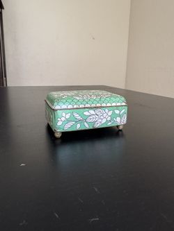 Vintage Chinese Cloisonné Enamel Trinket Box – Green Floral