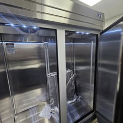 Comercial Refrigerator