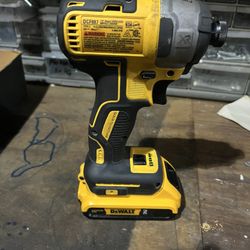20 V Dewalt 887–1/4 Inch Impact Gun