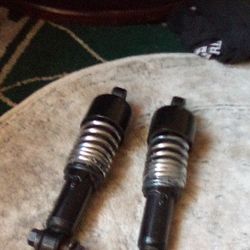 Sporty Low Rider Shocks