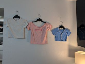 Women's Clothes 
