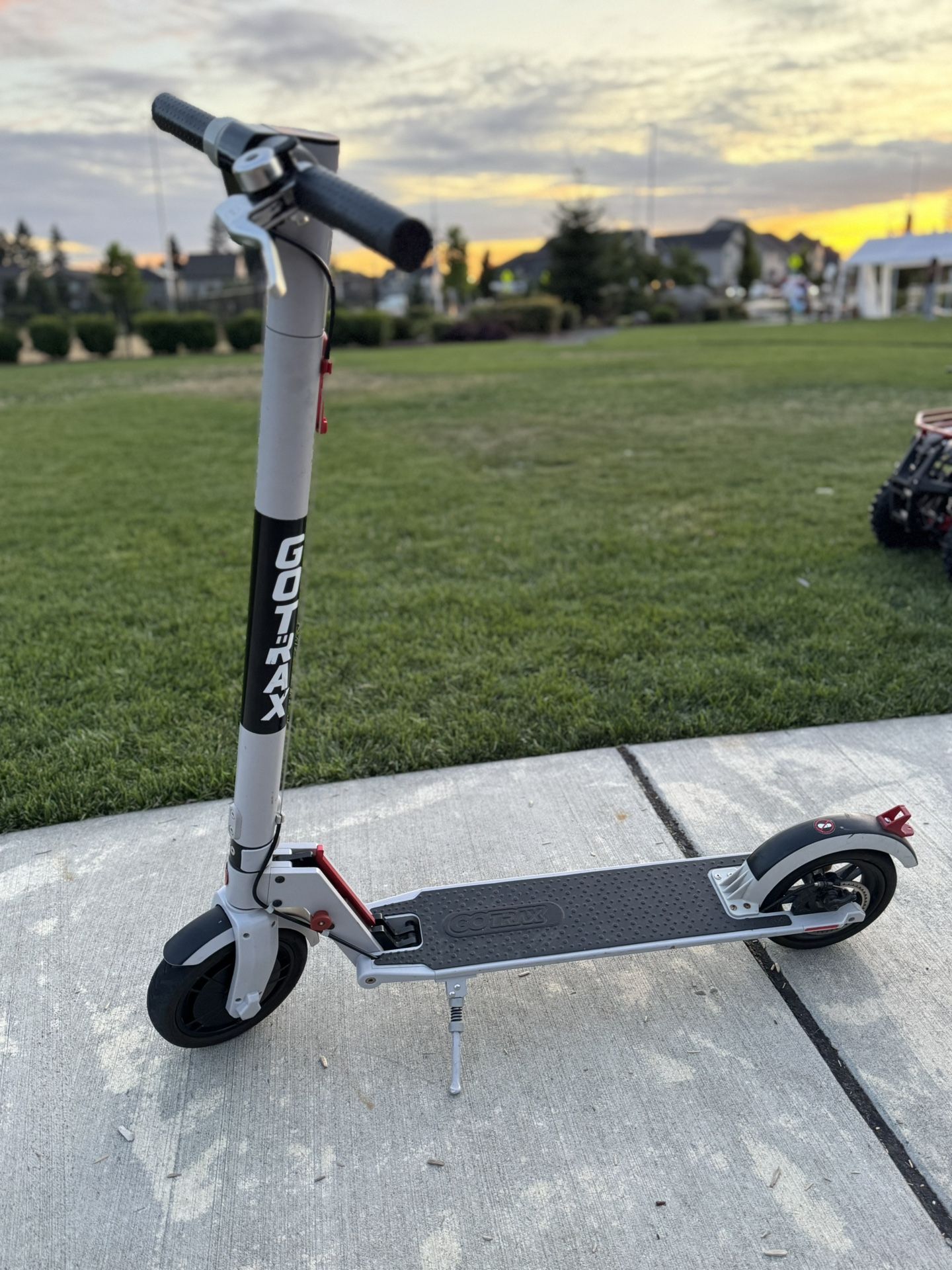 GOTRAX GXL V2 Electric Scooter