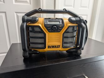 DeWalt 12V Jobsite Radio
