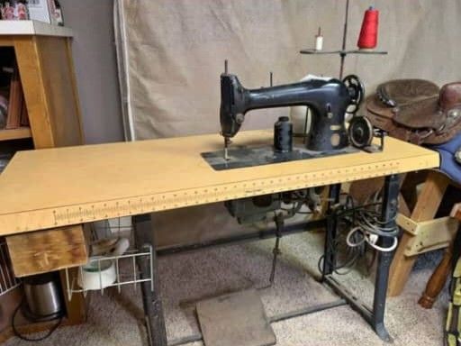 Industrial Leather Sewing Macine