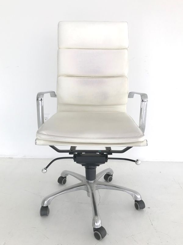 Eames High Back Office Chair For In Los Angeles Ca Offerup Eames High Back Office Chair