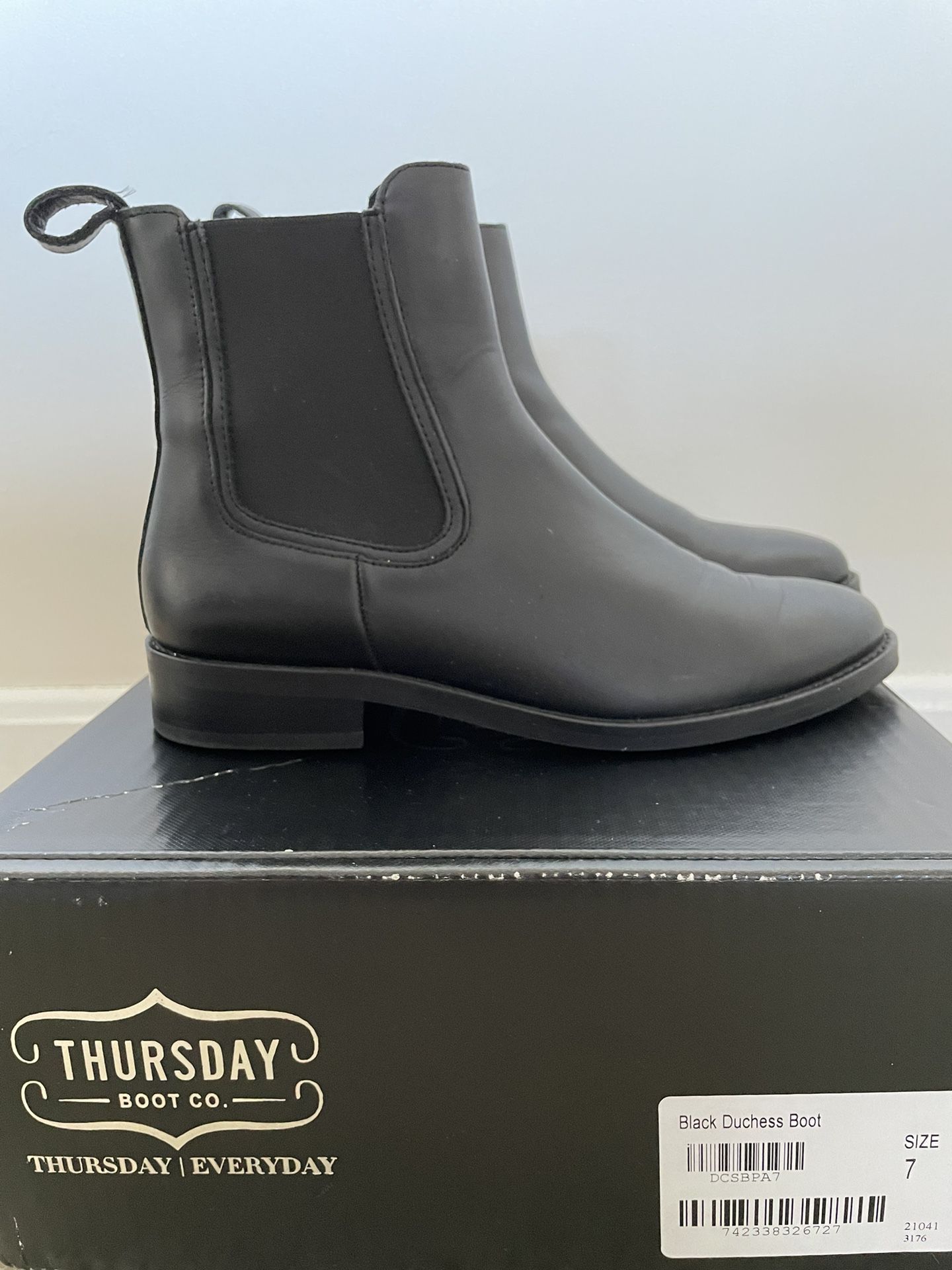 Women’s Thursday Boot Company Duchess Chelsea Boot 