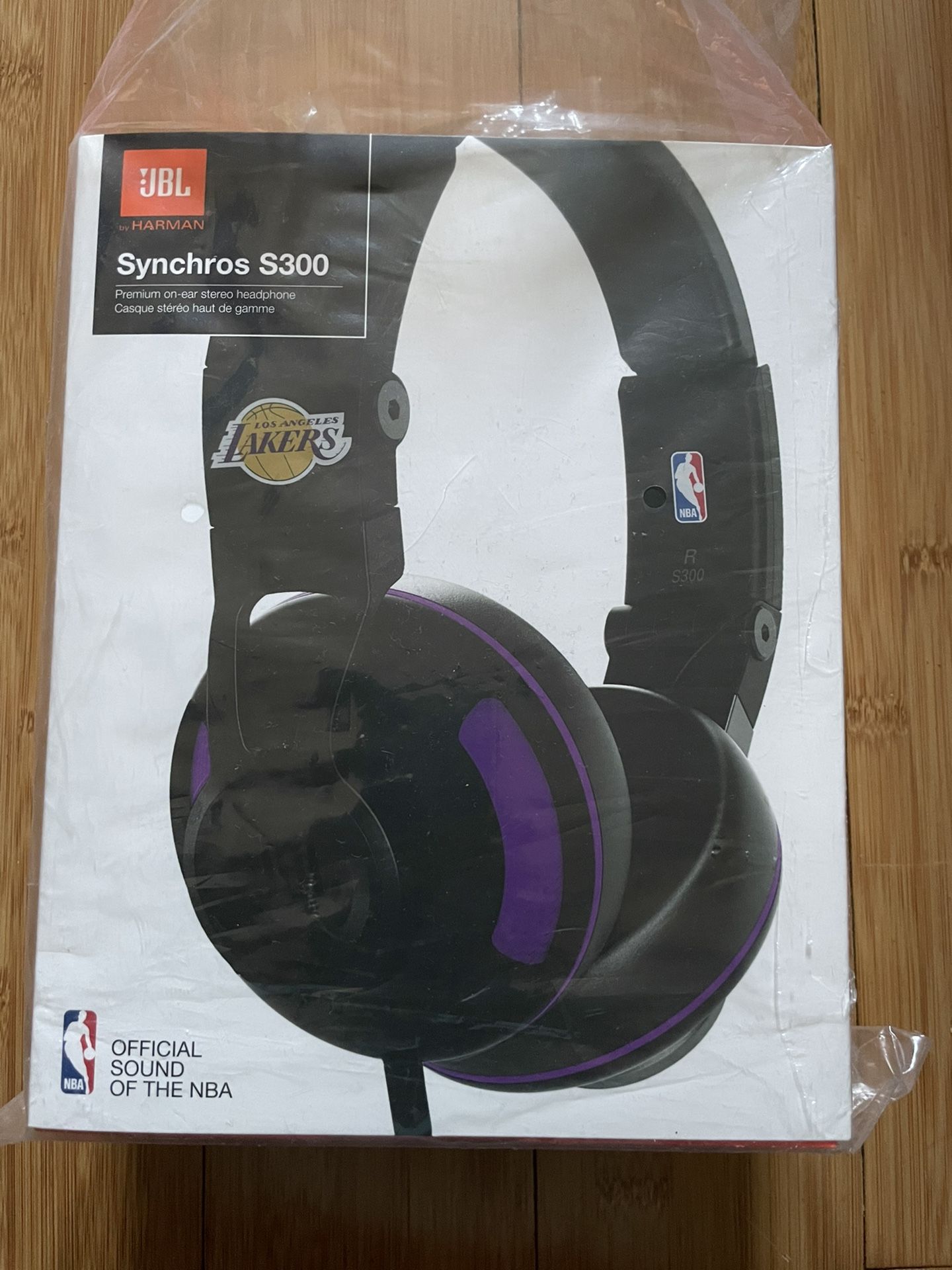 JBL Lakers Headphones Synchros S300