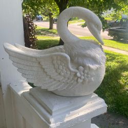 Beautiful Sparkling Porch Swan