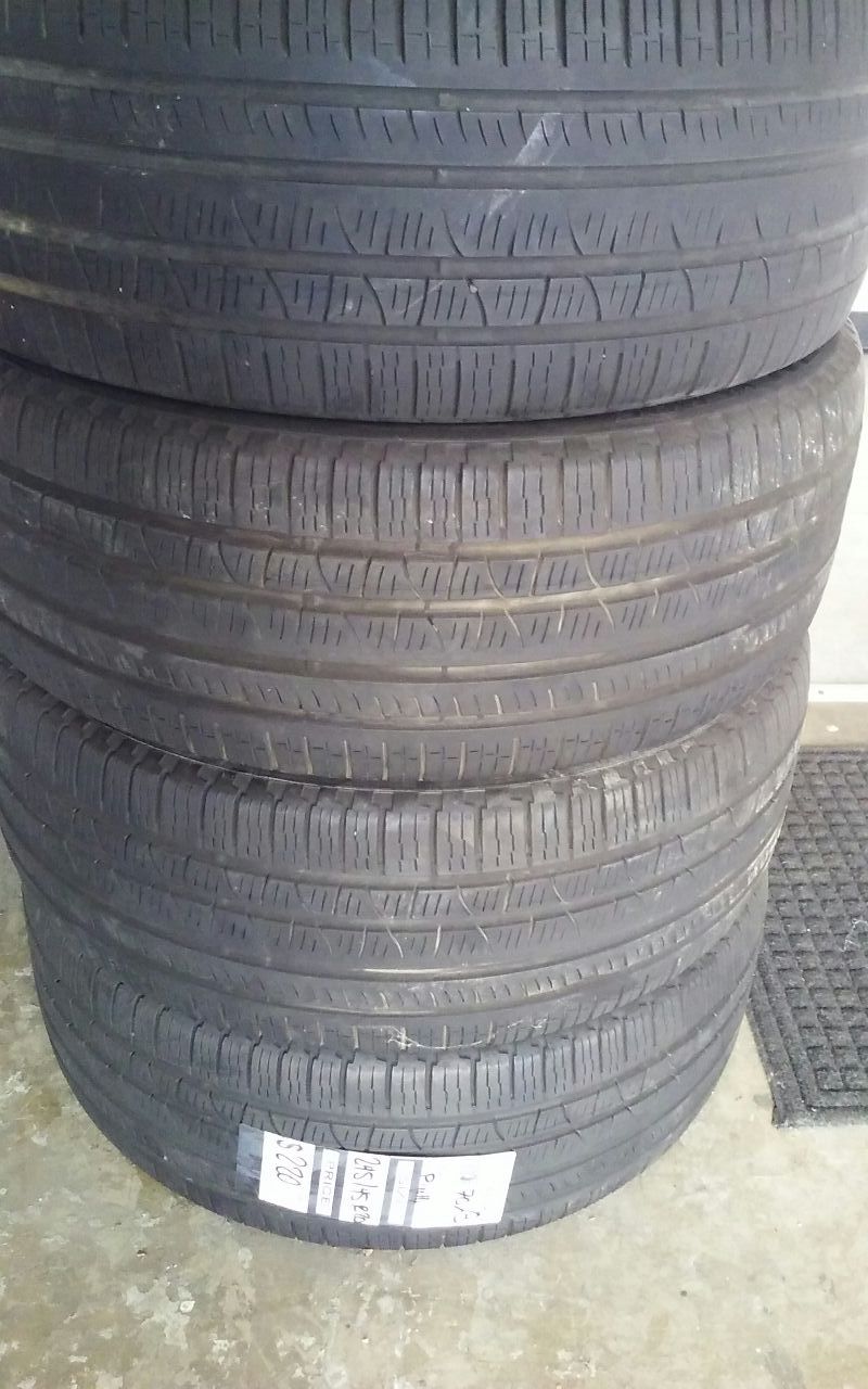 Set of 4 used tires 245/45R20 Brand:PIRELLI with 70%