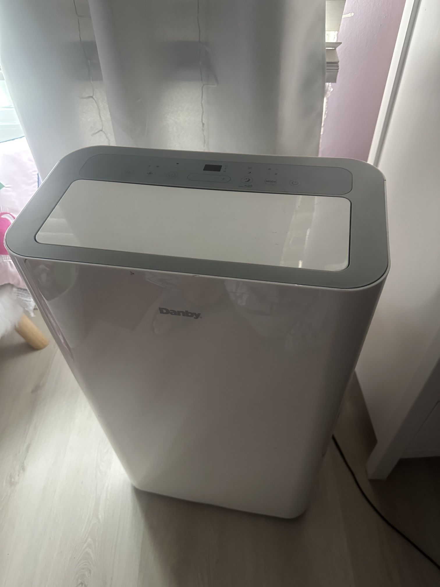 Danby Portable AC 12000 BTU DPA120BEUWDB