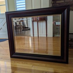 VINTAGE QUALITY LARGE BEVELED FRAMED MIRROR IN EXCELLENT LIKE NEW CONDITION