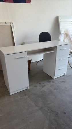 Desk for teen