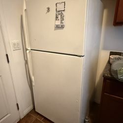 Whirlpool White Refrigerator 