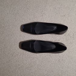 Ladies Shoes 6 M