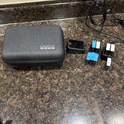 GoPro Hero 12 bundle