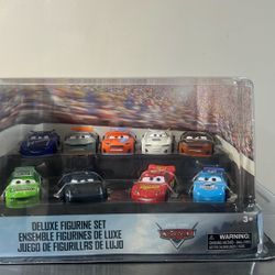 Cars Deluxe Figurine Set 