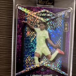 Lamine Yamal Alumination Soccer Card