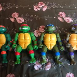 Vintage Jumbo TMNT Figures