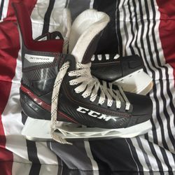 Ccm mens ice hockey skates 