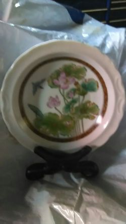Japanese plate with stand