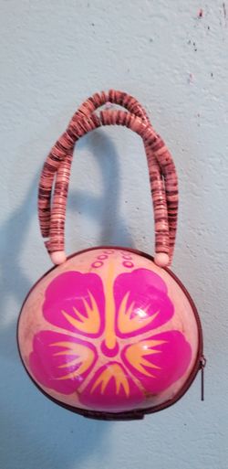 Cute Coconut Small Purse..Made out of real coconut!!..Size small wont hold much..could hold keys lipstick an money..