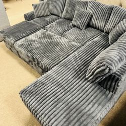 Cozy Nice Stylish Sectional!