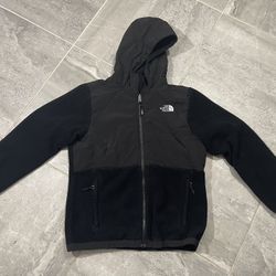 Girls Northface Sweater