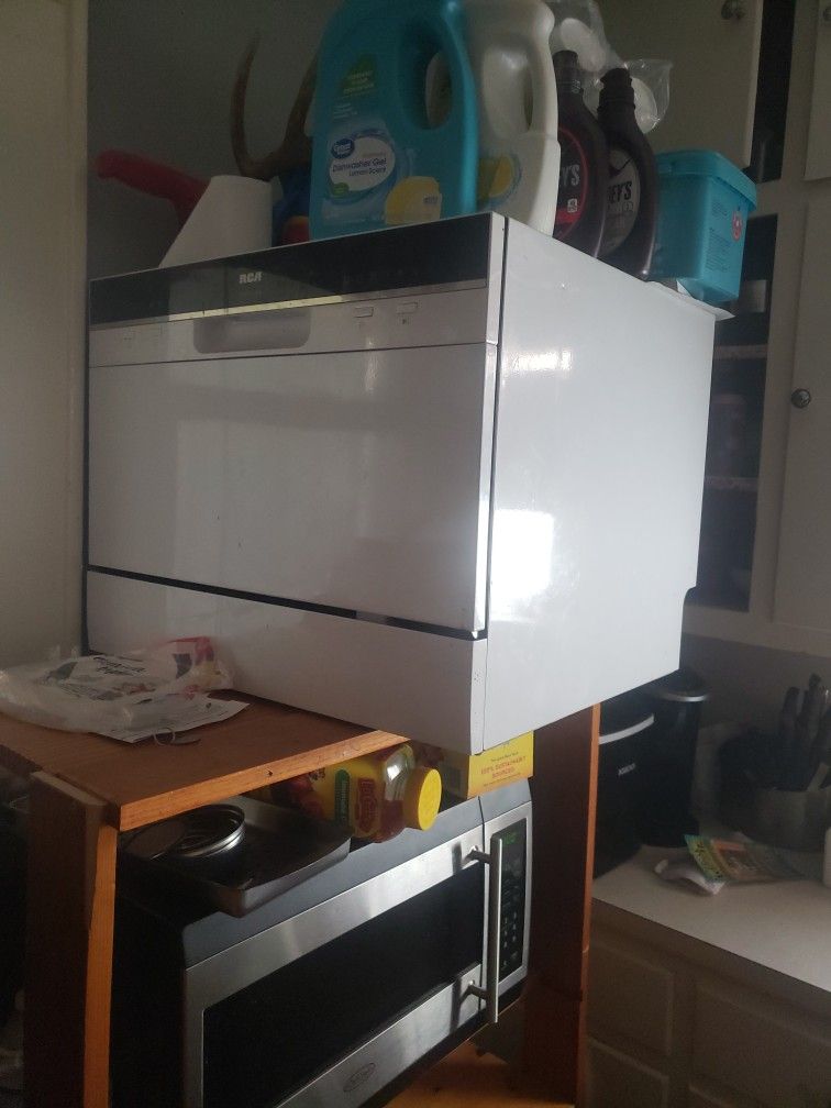 Small Countertop Dishwasher 