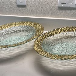 Two Matching Serving Dishes 