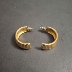 Park Lane Gold-plated "Turbo" Half-Hoop Or Crescent With Standard Post Back, Ribbed Earrings NEW