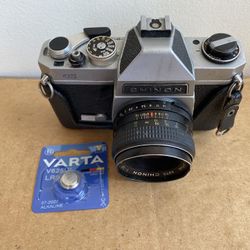 Chinon CS 35mm Film Camera 