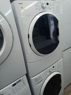Kenmore HE2 stackable front load washer and dryer set - Free delivery