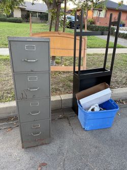FREE FURNITURE