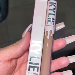 Kylie Matte Liquid Lipstick 