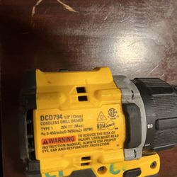 Dewalt Atomic Compact Drill
