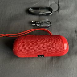 SOUNDBOUND POWERFUL WIRELESS BLUETOOTH SPEAKER  (RED)  6 HOUR PLAYTIME (No Box)
