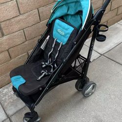 Like new Graco Breaze Click Connect Stroller