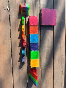 Magnet tiles