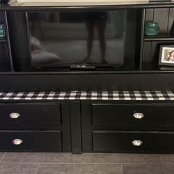 Shelf / TV Stand