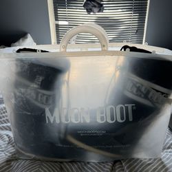 Moon Boot